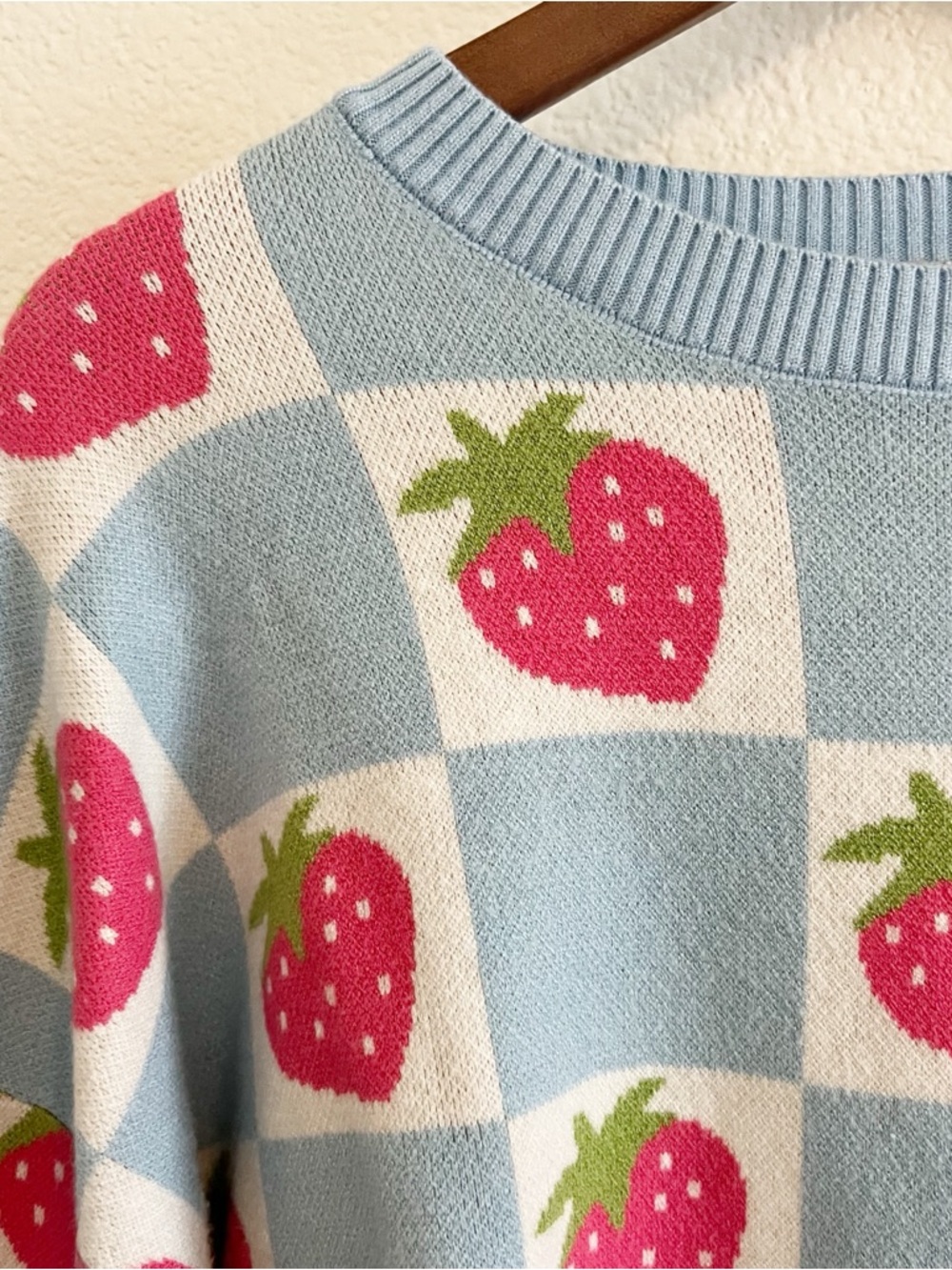 Luna Ivy Blue Checkered Strawberry Sweater Size L - Picture 2 of 7
